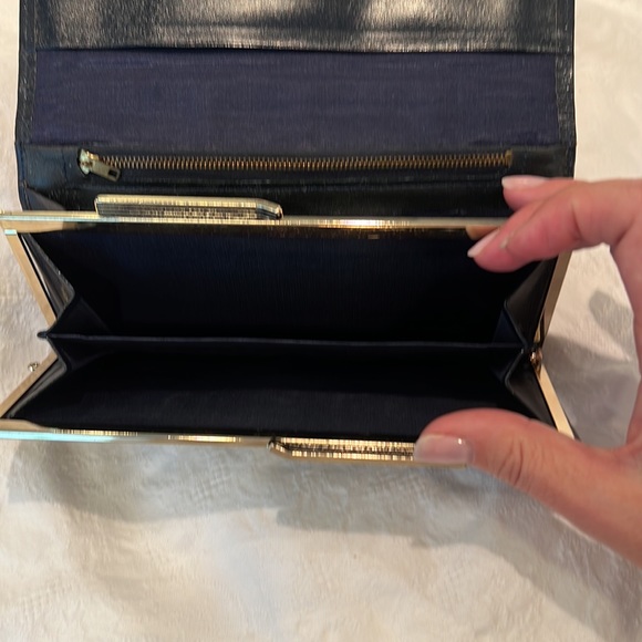Vintage Celine C wallet in navy the kiss-lock - Picture 8 of 11